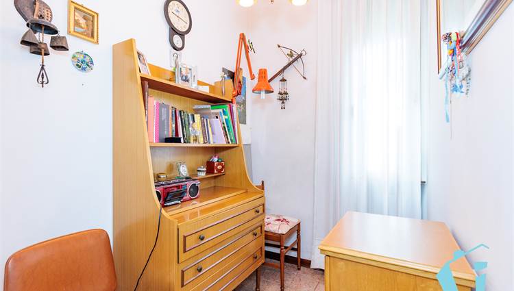 STUDIO